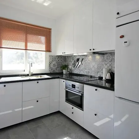 Sb Casa Velesia Нерха